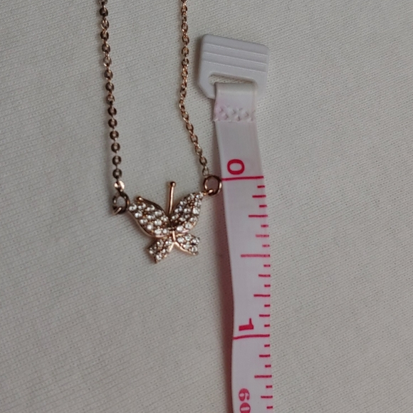 Pretty Rose Gold Rhinestone Butterfly Necklace!!! - Picture 7 of 8
